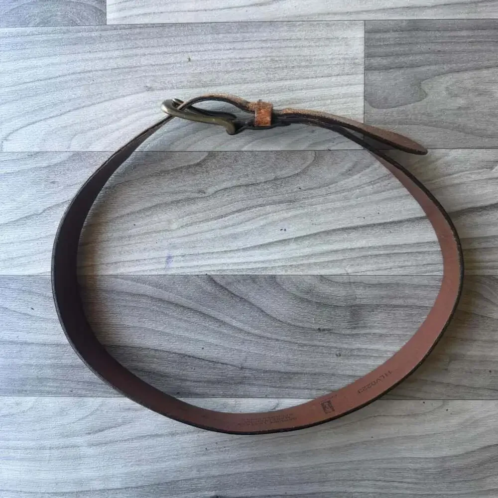 Levi's Vintage Distressed Brown Leather Belt Size 34